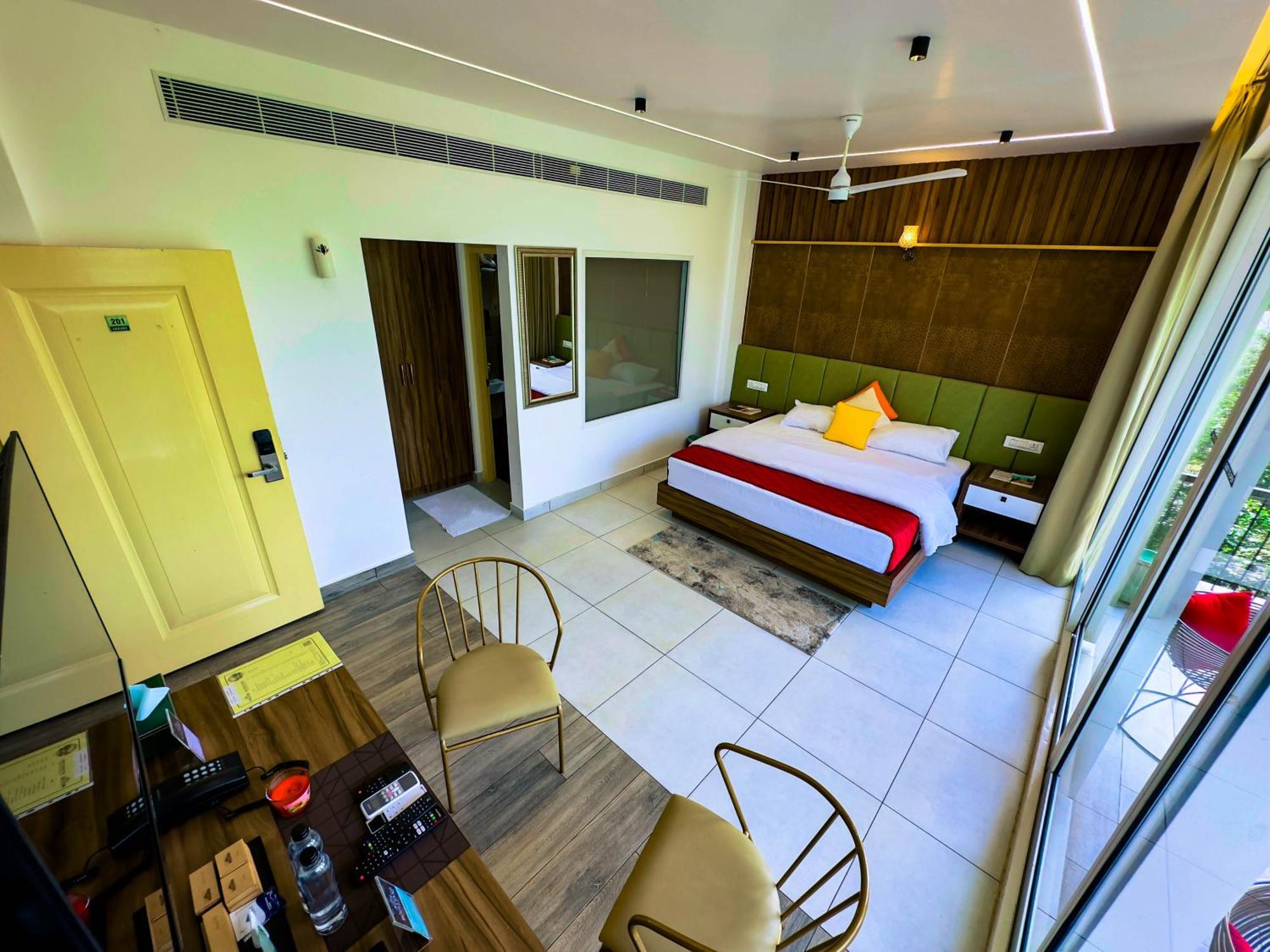 Boulevard Resorts Kakkadampoyil Экстерьер фото